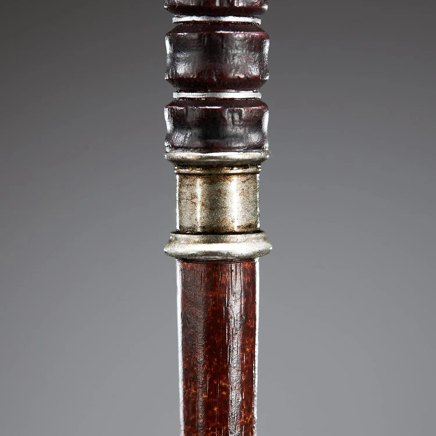 Henrietta Fischer Collector Wand - Authentic Fantastic Beasts Replica by The Noble Collection