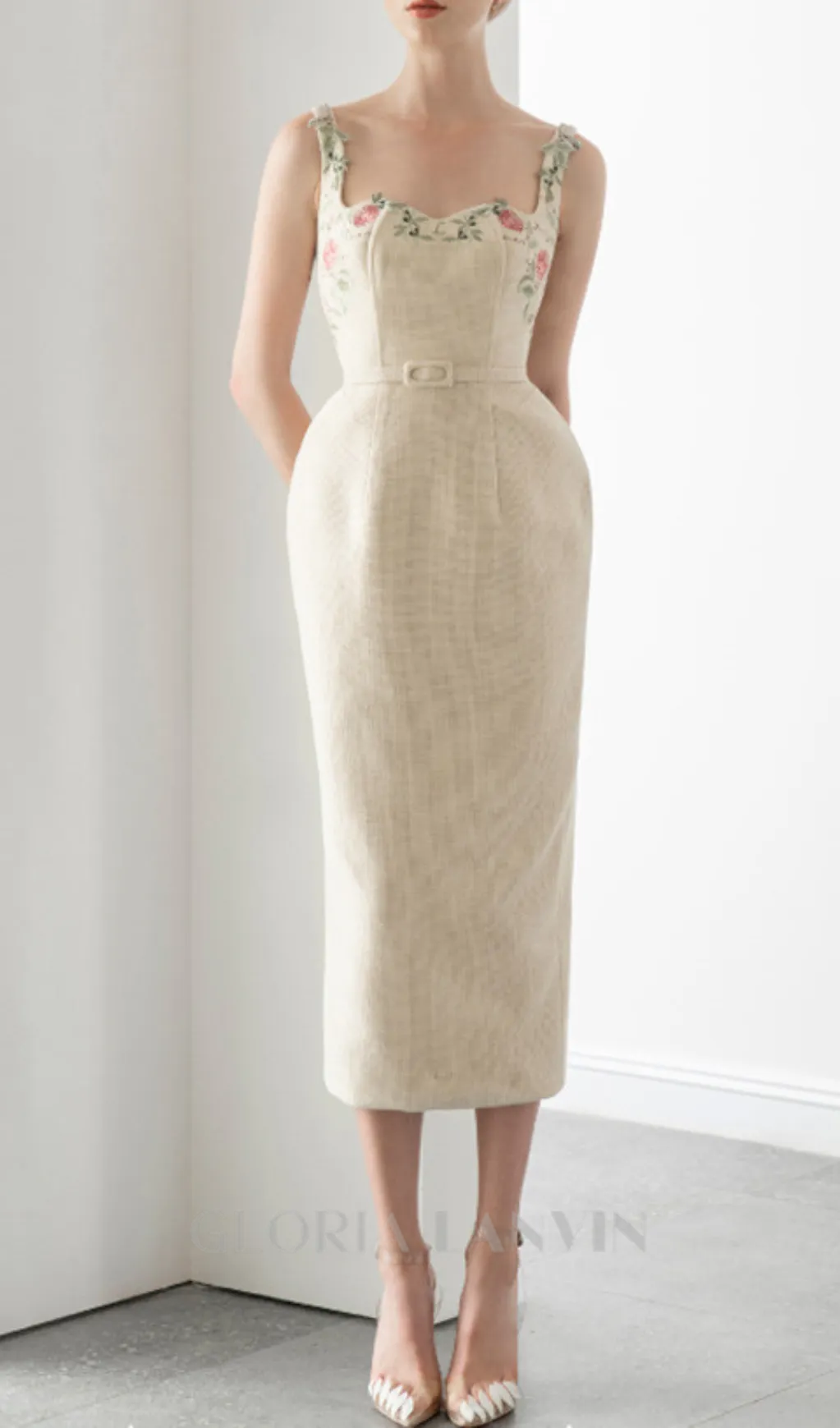 MACHINE EMBROIDERY STRAP HIP MIDI DRESS Gloria Lanvin