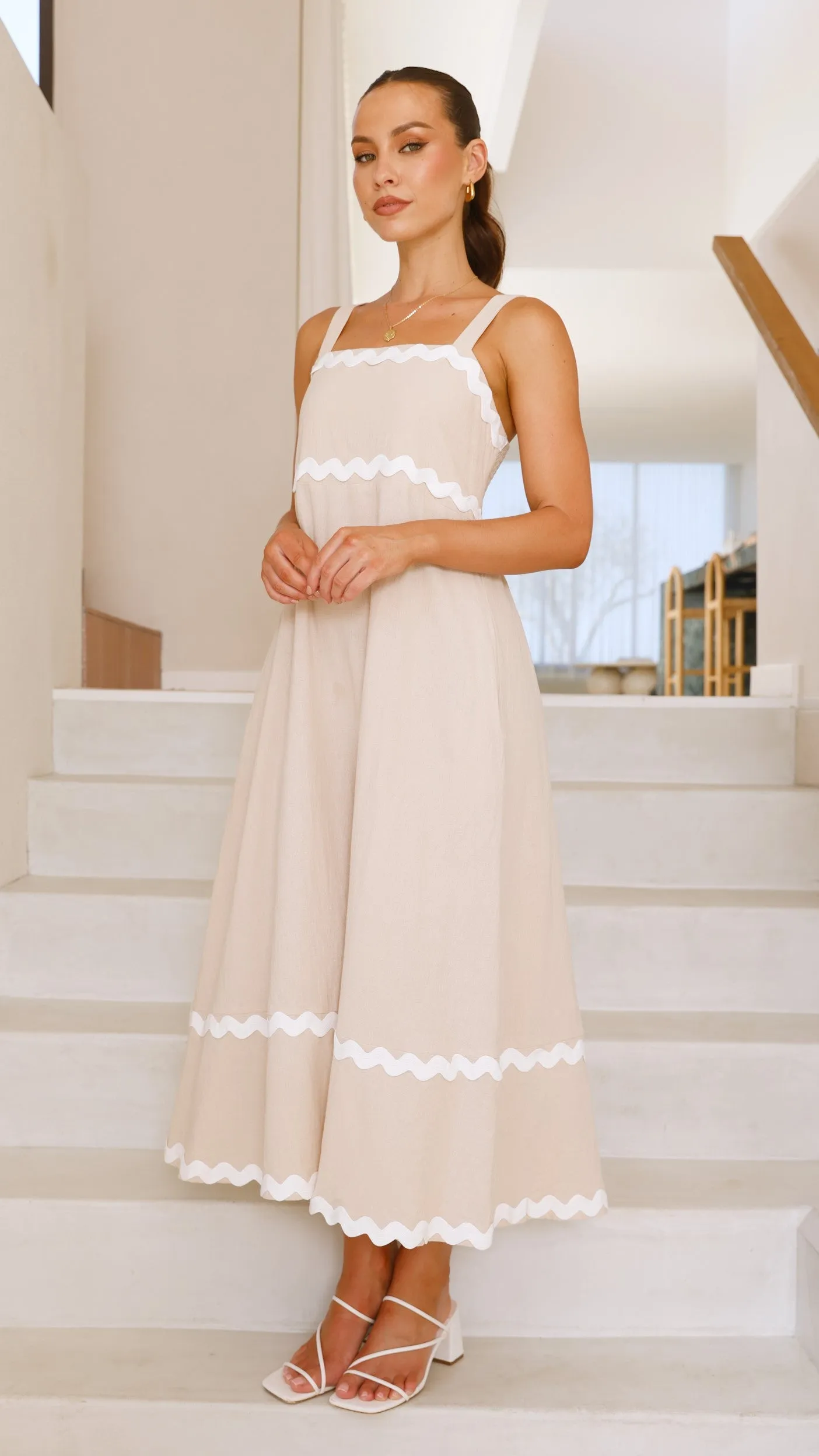 Raelynn Maxi Dress - Beige/White Billy J
