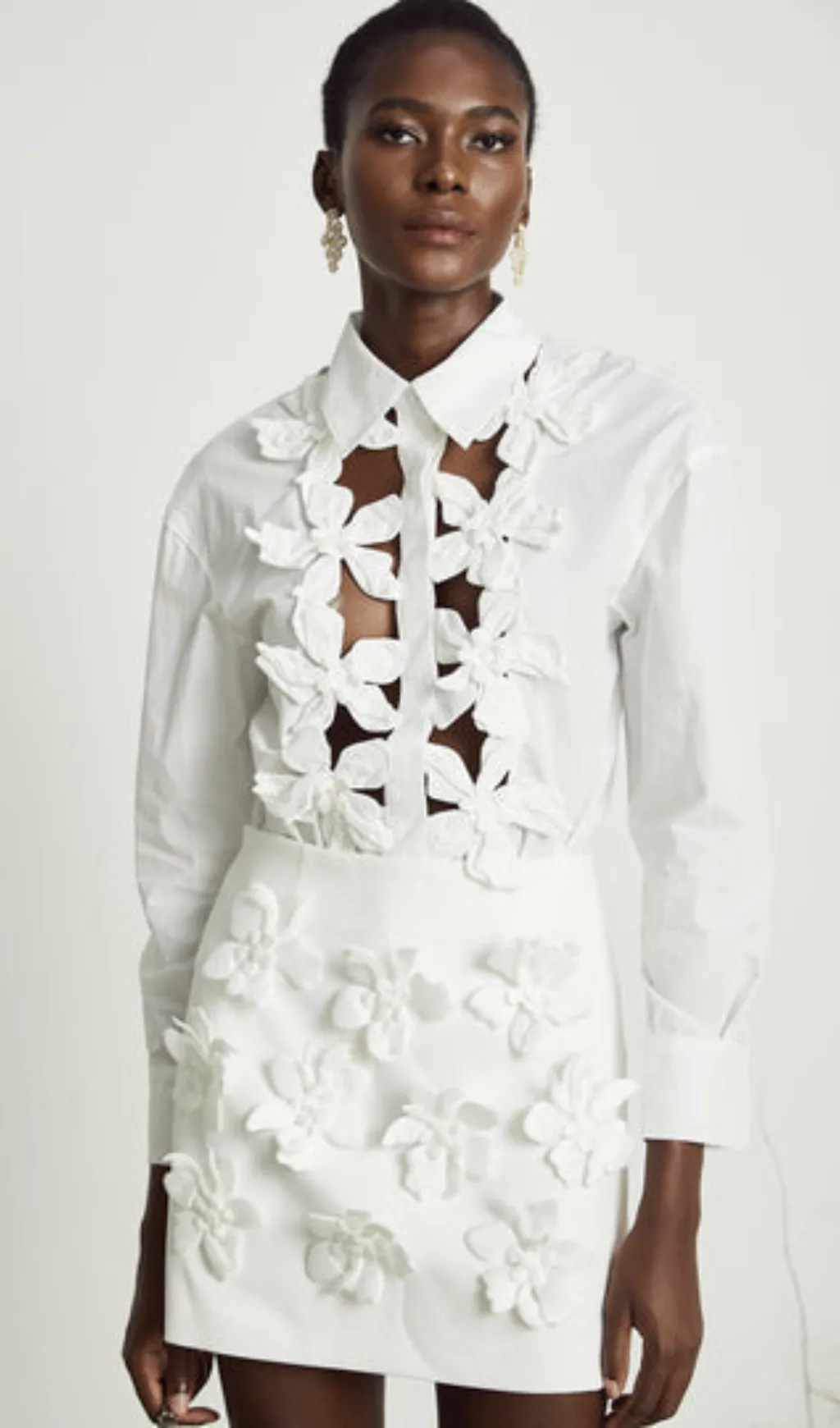 Rosalie 3D-floral embellished cut-out shirt Gloria Lanvin
