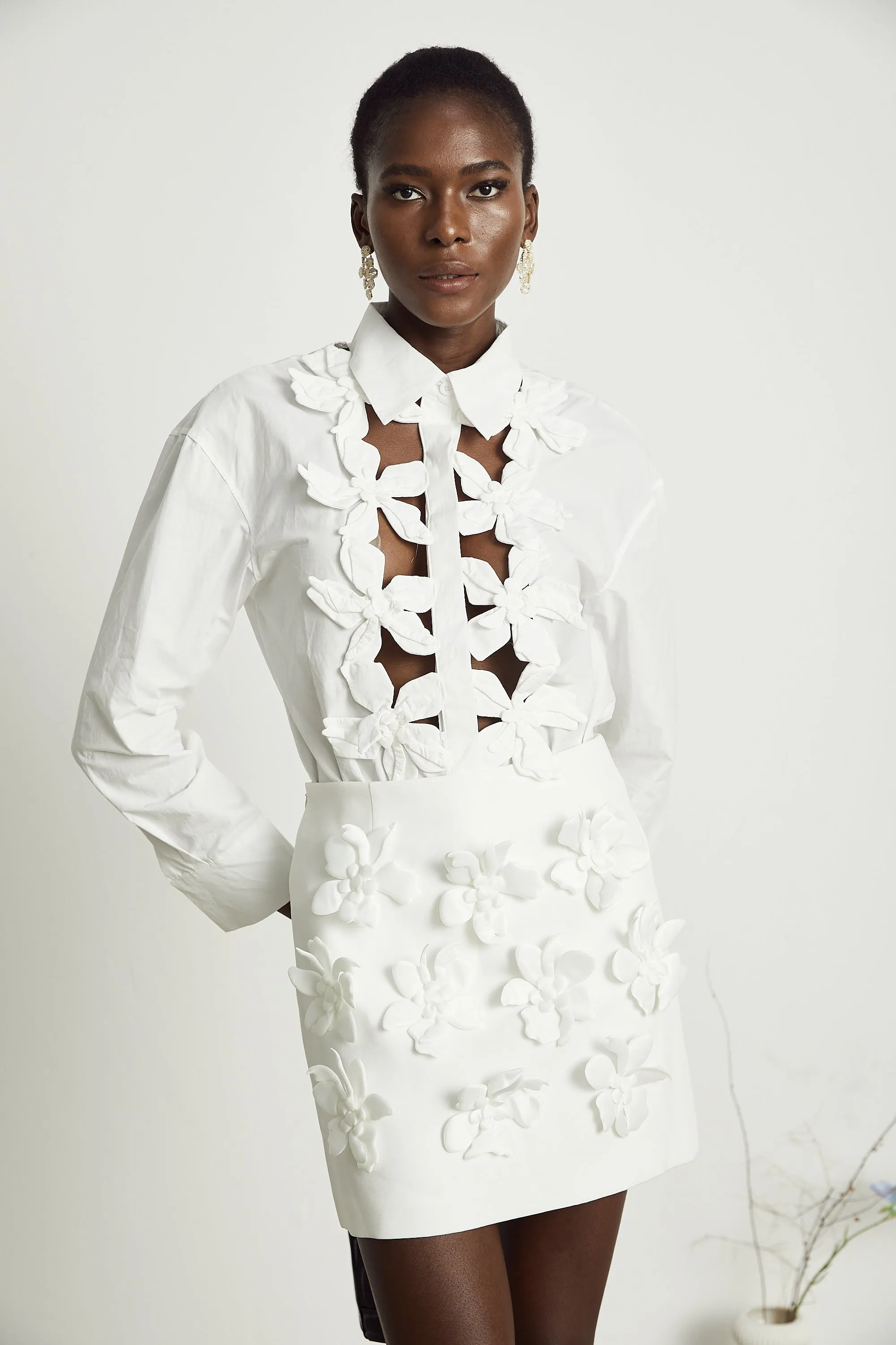 Rosalie 3D-floral embellished cut-out shirt Gloria Lanvin